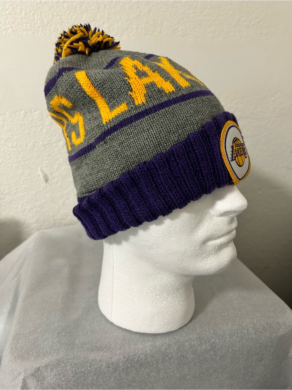 Mitchell & Ness Los Angeles Lakers Pom Knit Beanie Hat Cap Toboggan NBA